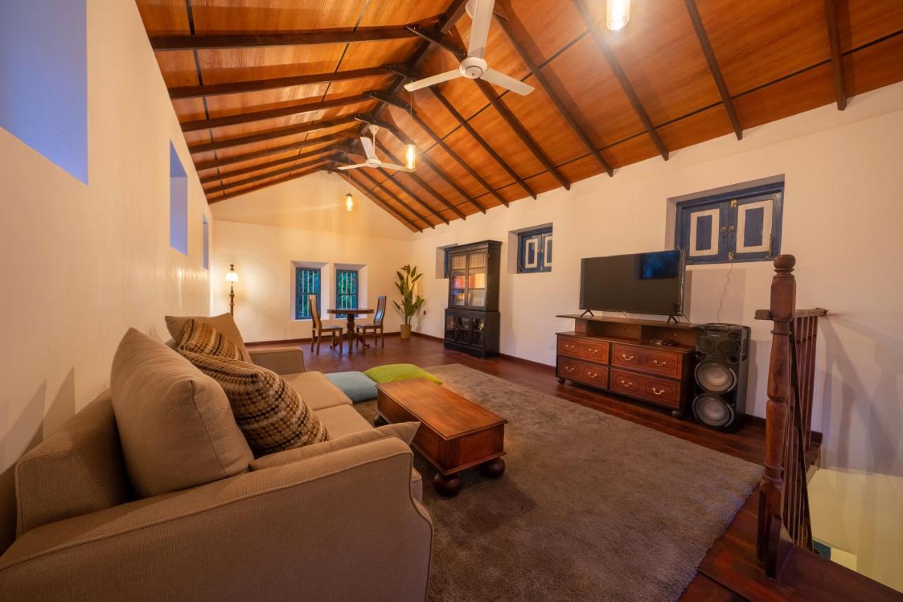 5Br Luxury Villa With Pool The Blues Mihiripenne Extérieur photo